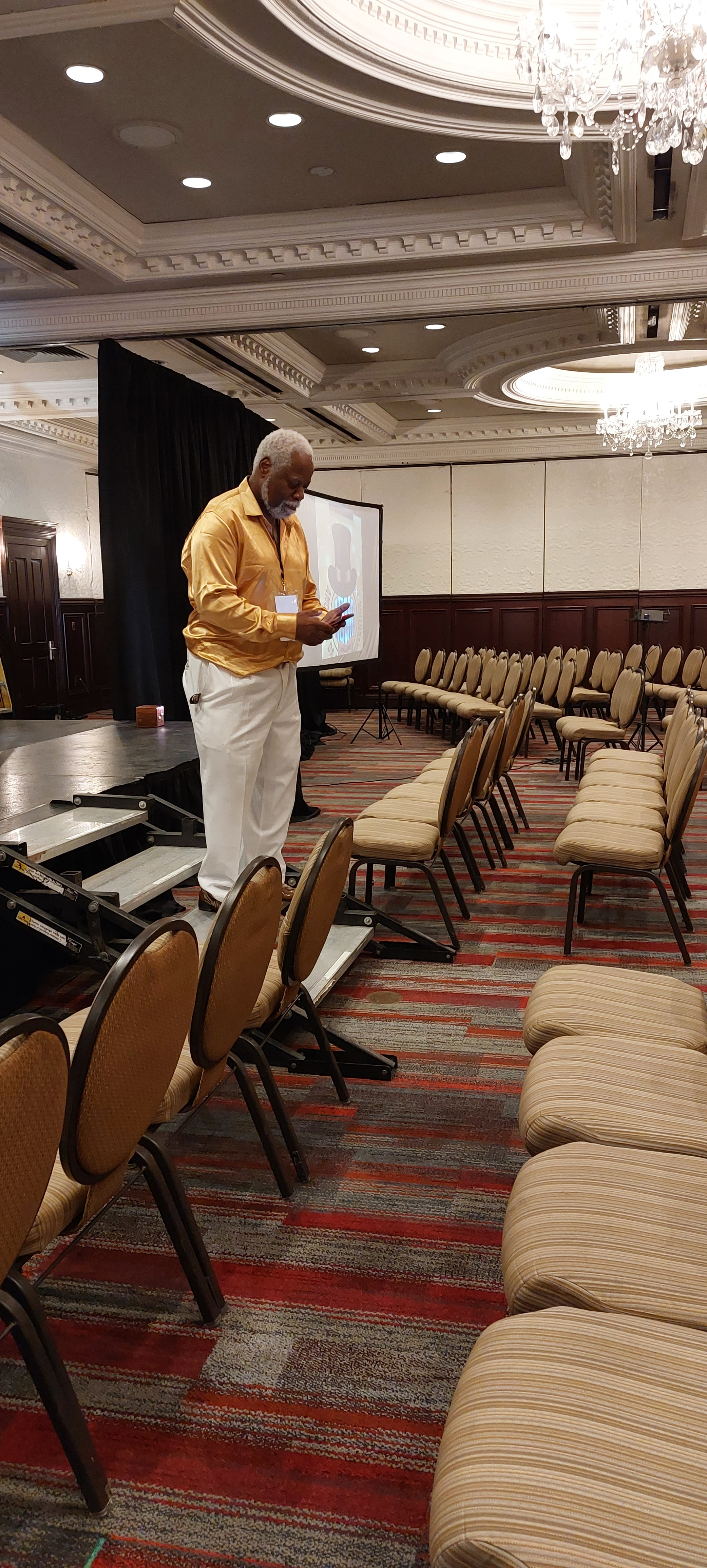 03 Chris Capehart preshow.jpg